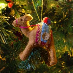 Hanging decoration, felt camel