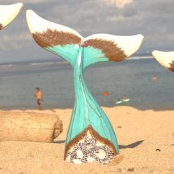 Whale Tail Albesia Wood 25cm height